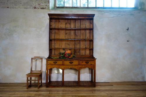 18TH CENTURY FARMHOUSE FRUITWOOD AND PINE POT BOARD KITCHEN DRESSER PLATE RACK - ADDITIONAL PHOTO 14