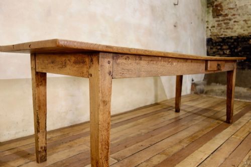 A 19TH CENTURY FRENCH ELM OAK FARMHOUSE TABLE - ADDITIONAL PHOTO 5