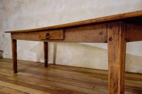 A 19TH CENTURY FRENCH ELM OAK FARMHOUSE TABLE - ADDITIONAL PHOTO 13