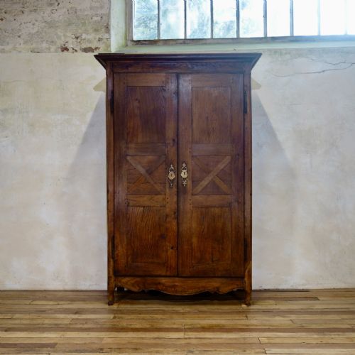 a charming late 18th century french provincial oak armoire wardrobe - CATEGORY: ANTIQUE WARDROBES - DATED 18TH CENTURY