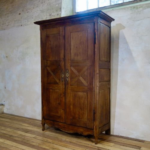 A CHARMING LATE 18TH CENTURY FRENCH PROVINCIAL OAK ARMOIRE WARDROBE - ADDITIONAL PHOTO 3