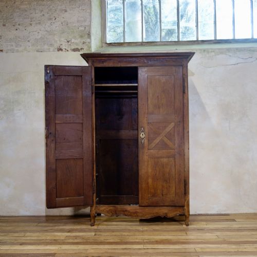 A CHARMING LATE 18TH CENTURY FRENCH PROVINCIAL OAK ARMOIRE WARDROBE - ADDITIONAL PHOTO 10
