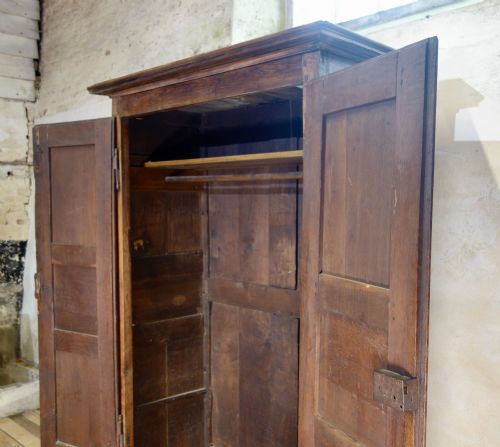 A CHARMING LATE 18TH CENTURY FRENCH PROVINCIAL OAK ARMOIRE WARDROBE - ADDITIONAL PHOTO 13