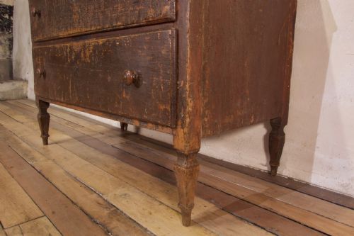AN 18TH CENTURY NORTH ITALIAN ORIGINAL RED PAINTED COMMODE CHEST OF DRAWERS - ADDITIONAL PHOTO 1