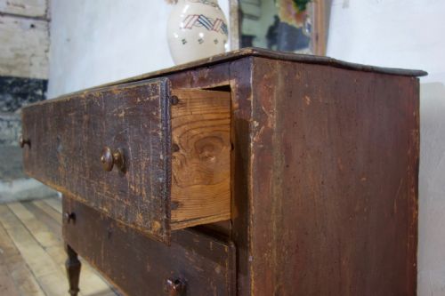 AN 18TH CENTURY NORTH ITALIAN ORIGINAL RED PAINTED COMMODE CHEST OF DRAWERS - ADDITIONAL PHOTO 12
