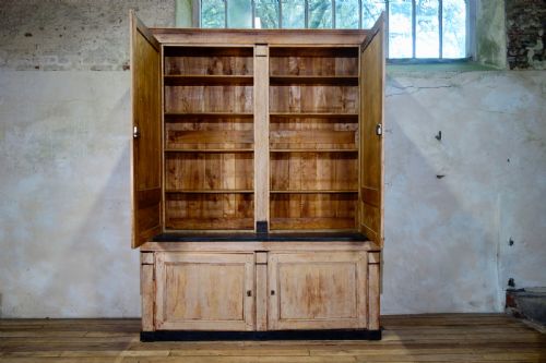 A LARGE 19TH CENTURY FRENCH ORIGINAL PAINTED CUPBOARD - ADDITIONAL PHOTO 12