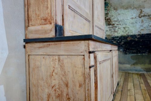 A LARGE 19TH CENTURY FRENCH ORIGINAL PAINTED CUPBOARD - ADDITIONAL PHOTO 16