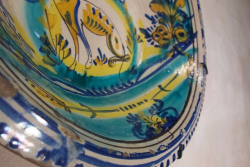 A LARGE 19TH CENTURY SPANISH LEBRILLO TRIANA - ADDITIONAL PHOTO 5