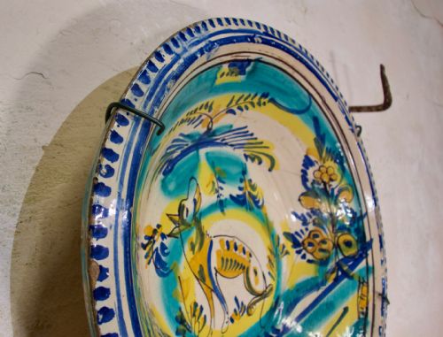 A LARGE 19TH CENTURY SPANISH LEBRILLO TRIANA - ADDITIONAL PHOTO 6