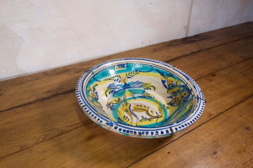 A LARGE 19TH CENTURY SPANISH LEBRILLO TRIANA - ADDITIONAL PHOTO 12