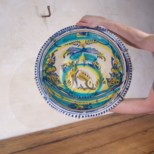 A LARGE 19TH CENTURY SPANISH LEBRILLO TRIANA - ADDITIONAL PHOTO 13