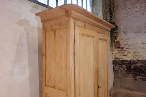 AN EARLY 19TH CENTURY FRENCH ORIGINAL PAINTED PROVINCIAL CUPBOARD ARMOIRE - ADDITIONAL PHOTO 3