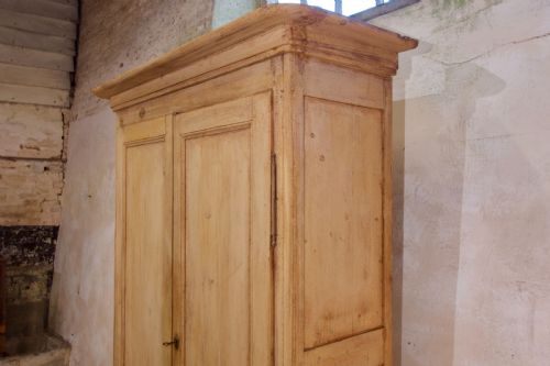 AN EARLY 19TH CENTURY FRENCH ORIGINAL PAINTED PROVINCIAL CUPBOARD ARMOIRE - ADDITIONAL PHOTO 8