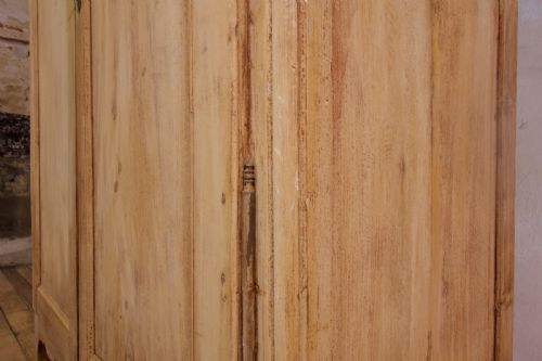 AN EARLY 19TH CENTURY FRENCH ORIGINAL PAINTED PROVINCIAL CUPBOARD ARMOIRE - ADDITIONAL PHOTO 12