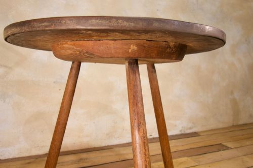 A GEORGE III BURR ELM OAK PRIMITIVE CRICKET TABLE - ADDITIONAL PHOTO 5