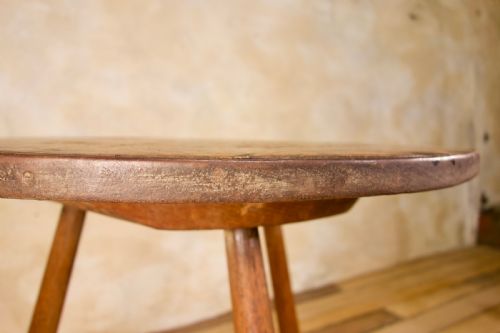 A GEORGE III BURR ELM OAK PRIMITIVE CRICKET TABLE - ADDITIONAL PHOTO 6
