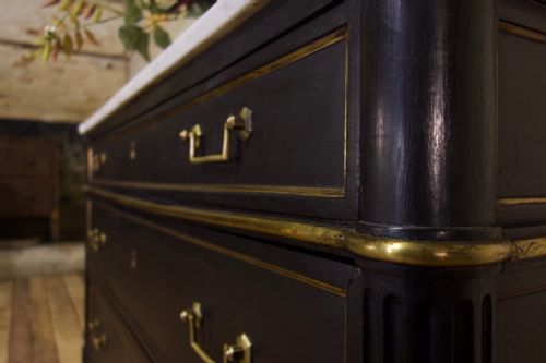 A LATE 19TH CENTURY LOUIS XVI STYLE THREEDRAWER COMMODE EBONISED MARBLE TOP - ADDITIONAL PHOTO 9