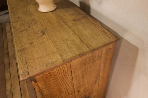 A 'SQUARE' 19TH CENTURY BLEACHED ELM AND OAK COUNTRY KEEPERS CUPBOARD - ADDITIONAL PHOTO 12