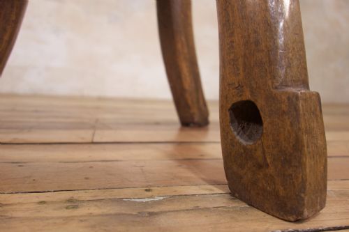 AN 18TH CENTURY OX CART WHEEL TOP LOW SIDE TABLE - ADDITIONAL PHOTO 3