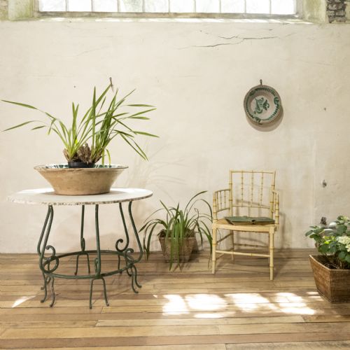 A 20TH CENTURY FRENCH IRON AND MARBLE ORANGERIE CENTRE GARDEN TABLE - ADDITIONAL PHOTO 4