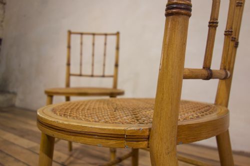 A PAIR OF LATE 19TH CENTURY PAINTED FAUX BAMBOO SIDE CHAIRS - ADDITIONAL PHOTO 3
