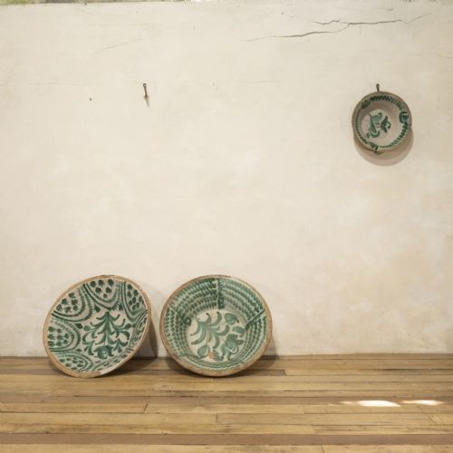 A LARGE LATE 18TH CENTURY SPANISH GRANADA FAJALOUZA LEBRILLO BOWL - ADDITIONAL PHOTO 2