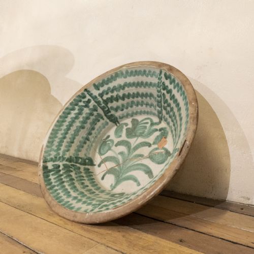 a large late 18th century spanish granada fajalouza lebrillo bowl - CATEGORY: ANTIQUE CERAMICS - DATED 18TH CENTURY