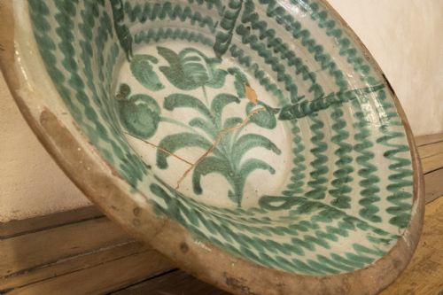 A LARGE LATE 18TH CENTURY SPANISH GRANADA FAJALOUZA LEBRILLO BOWL - ADDITIONAL PHOTO 7