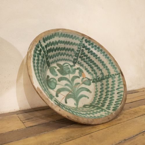 A LARGE LATE 18TH CENTURY SPANISH GRANADA FAJALOUZA LEBRILLO BOWL - ADDITIONAL PHOTO 8