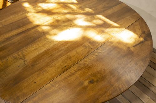 A 19TH CENTURY FRENCH CHESTNUT DROP LEAF TABLE - ADDITIONAL PHOTO 12