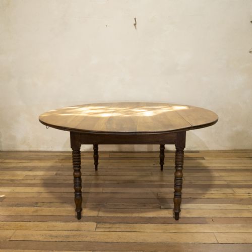 A 19TH CENTURY FRENCH CHESTNUT DROP LEAF TABLE - ADDITIONAL PHOTO 13