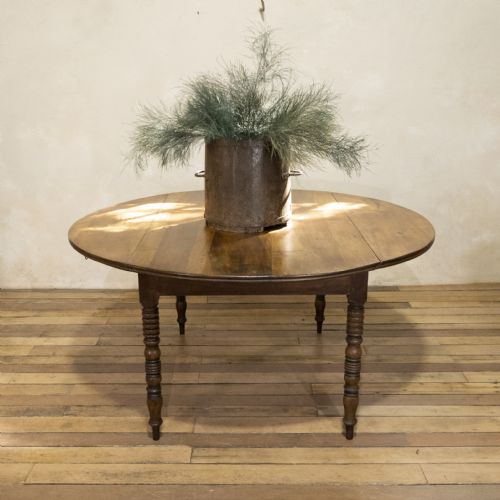 a 19th century french chestnut drop leaf table - CATEGORY: ANTIQUE TABLES - DATED 19TH CENTURY