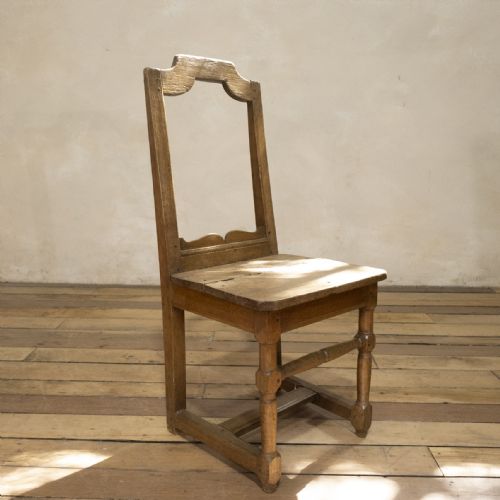 A SET OF FOUR FRENCH 18TH CENTURY BACKSTOOL CHAIRS - ADDITIONAL PHOTO 9