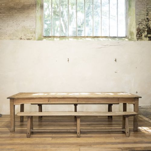 A LARGE SCALE 19TH CENTURY FRENCH SYCAMORE OAK FARMHOUSE TABLE BENCHES - ADDITIONAL PHOTO 15
