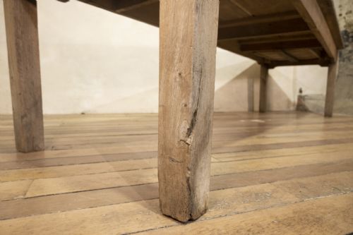 A LARGE SCALE 19TH CENTURY FRENCH SYCAMORE OAK FARMHOUSE TABLE BENCHES - ADDITIONAL PHOTO 11