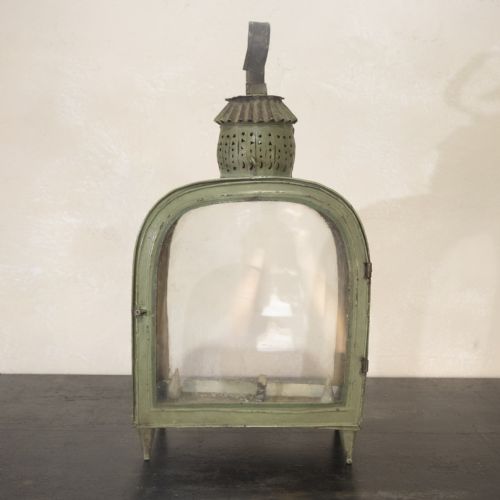 A 20TH CENTURY FRENCH GREEN TOLE LANTERN - ADDITIONAL PHOTO 1