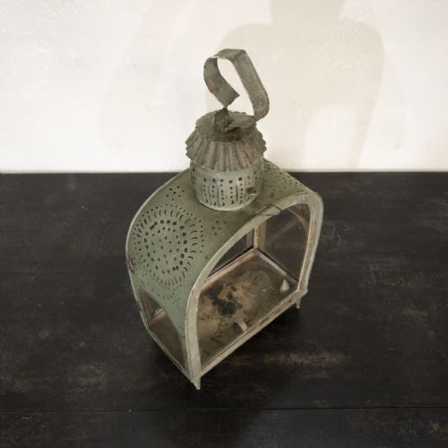 A 20TH CENTURY FRENCH GREEN TOLE LANTERN - ADDITIONAL PHOTO 8