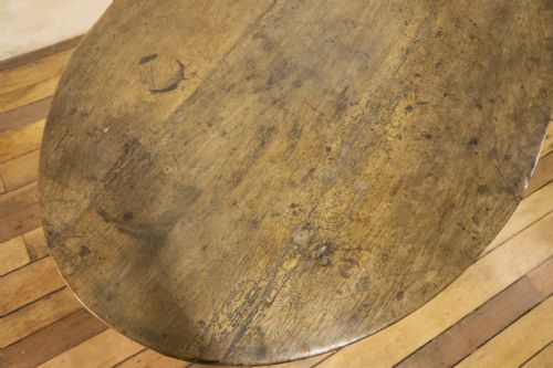AN 18TH CENTURY OVAL SWEDISH BOCKBOARD TABLE WALNUT - ADDITIONAL PHOTO 3