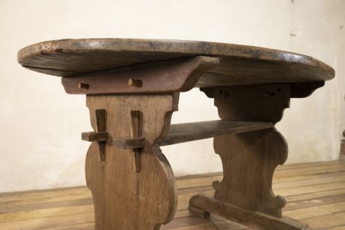 AN 18TH CENTURY OVAL SWEDISH BOCKBOARD TABLE WALNUT - ADDITIONAL PHOTO 8