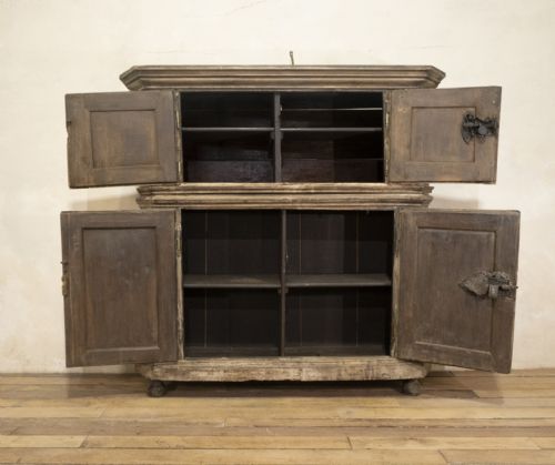 18TH CENTURY RUSTIC FRENCH WALNUT BUFFET DU CORPS CABINET - ADDITIONAL PHOTO 11
