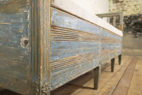 AN 18TH CENTURY GUSTAVIAN SWEDISH SOFA BENCH ORIGINAL BLUE PAINT - ADDITIONAL PHOTO 5