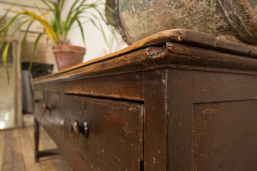 18TH CENTURY WEST COUNTRY PAINTED POTBOARD DRESSER BASE - ADDITIONAL PHOTO 15
