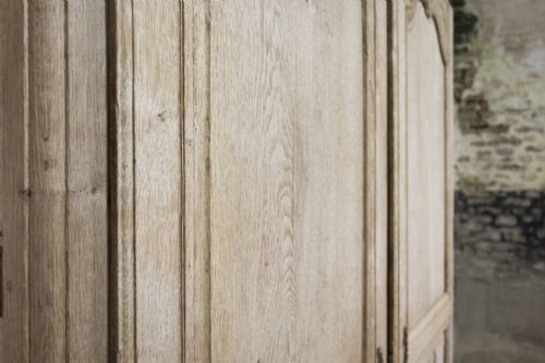 AN ELEGANT 19THCENTURY FRENCH OAK NORMANDY MARRIAGE ARMOIRE - ADDITIONAL PHOTO 1