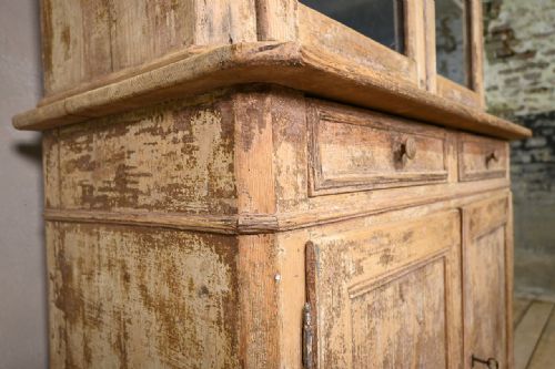 19TH CENTURY GLAZED FRENCH PAINTED BUFFET DEUX CORPS CABINET - ADDITIONAL PHOTO 5