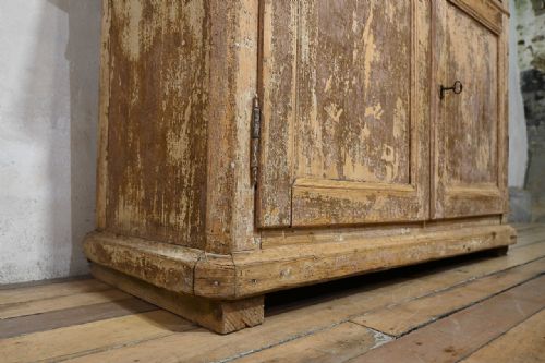 19TH CENTURY GLAZED FRENCH PAINTED BUFFET DEUX CORPS CABINET - ADDITIONAL PHOTO 14