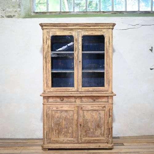 19TH CENTURY GLAZED FRENCH PAINTED BUFFET DEUX CORPS CABINET - ADDITIONAL PHOTO 16