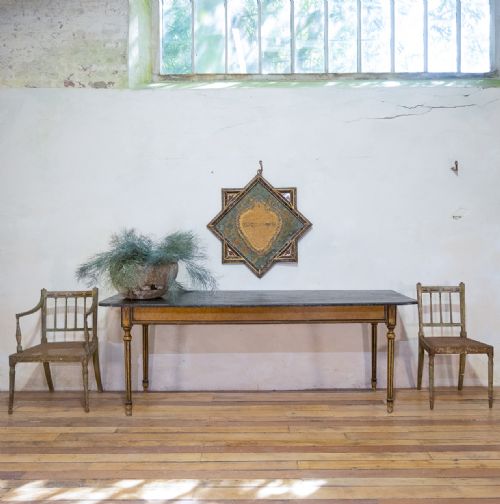 18TH CENTURY FAUX QUILTED MAPLE PAINTED SWEDISH FARMHOUSE TABLE - ADDITIONAL PHOTO 1