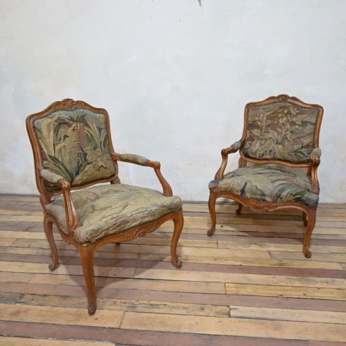 A NEAR PAIR 19TH CENTURY FRENCH LOUIS XV FAUTEUILS OPEN ARMCHAIRS AUBUSSON TAPESTRY - ADDITIONAL PHOTO 1