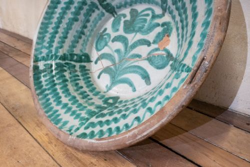LARGE 18TH CENTURY SPANISH FAJALAUZA LEBRILLO DAIRY BOWL - ADDITIONAL PHOTO 6