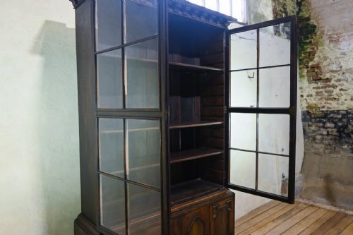 LATE 19TH CENTURY GLAZED BOOKCASE MANNER OF SAMUEL PEPYS - ADDITIONAL PHOTO 8